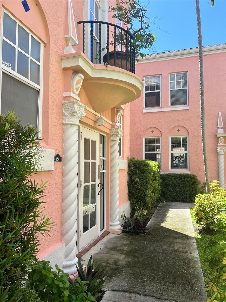 754 Meridian Ave # 15