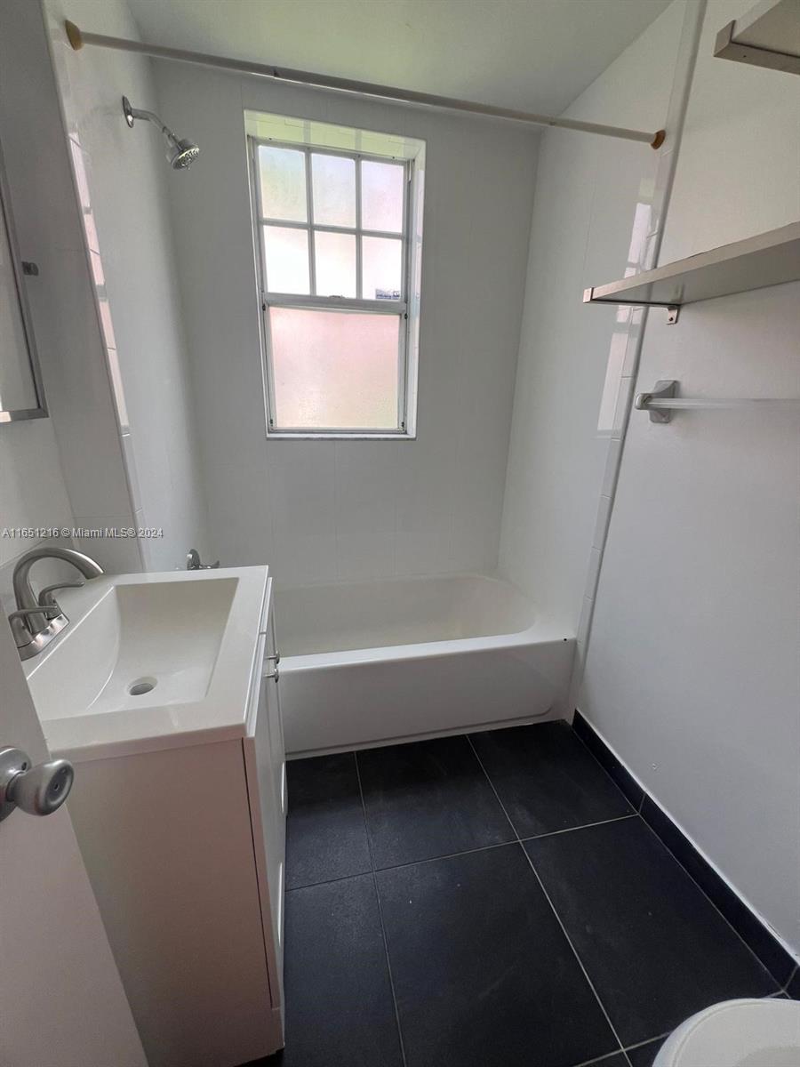 754 Meridian Ave # 15