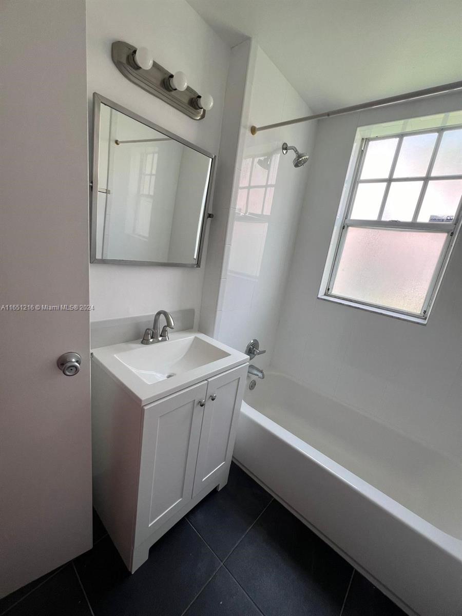 754 Meridian Ave # 15