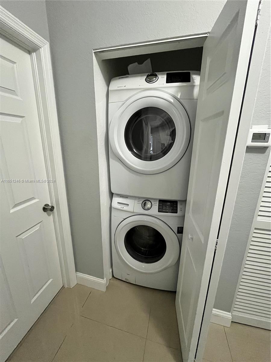 371 NE 26th Ter # 204