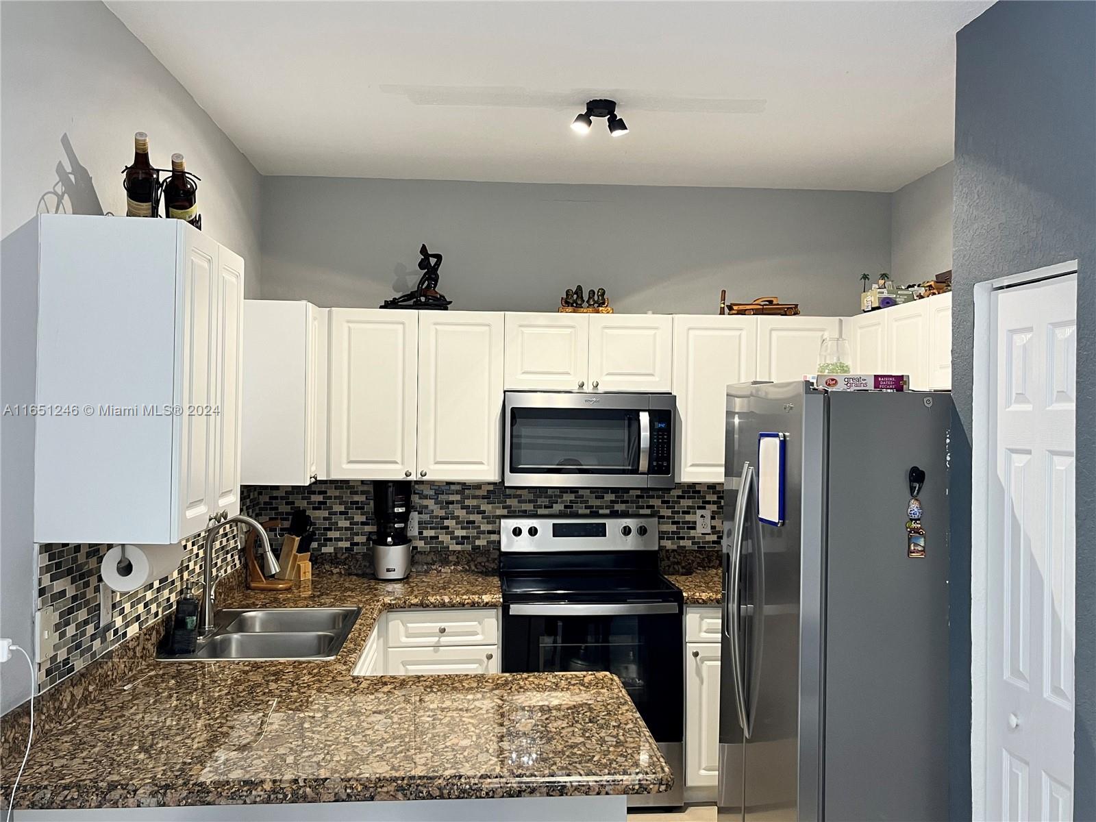 371 NE 26th Ter # 204