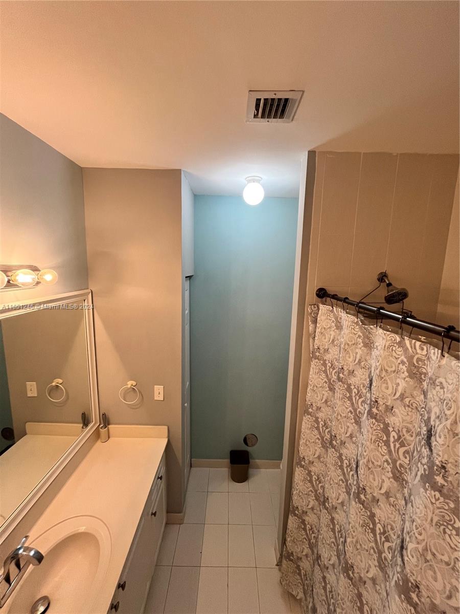 371 NE 26th Ter # 204