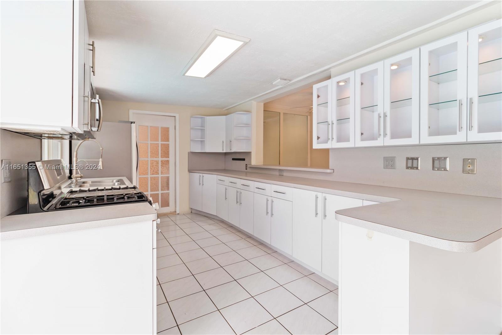 1110 NW 43rd St