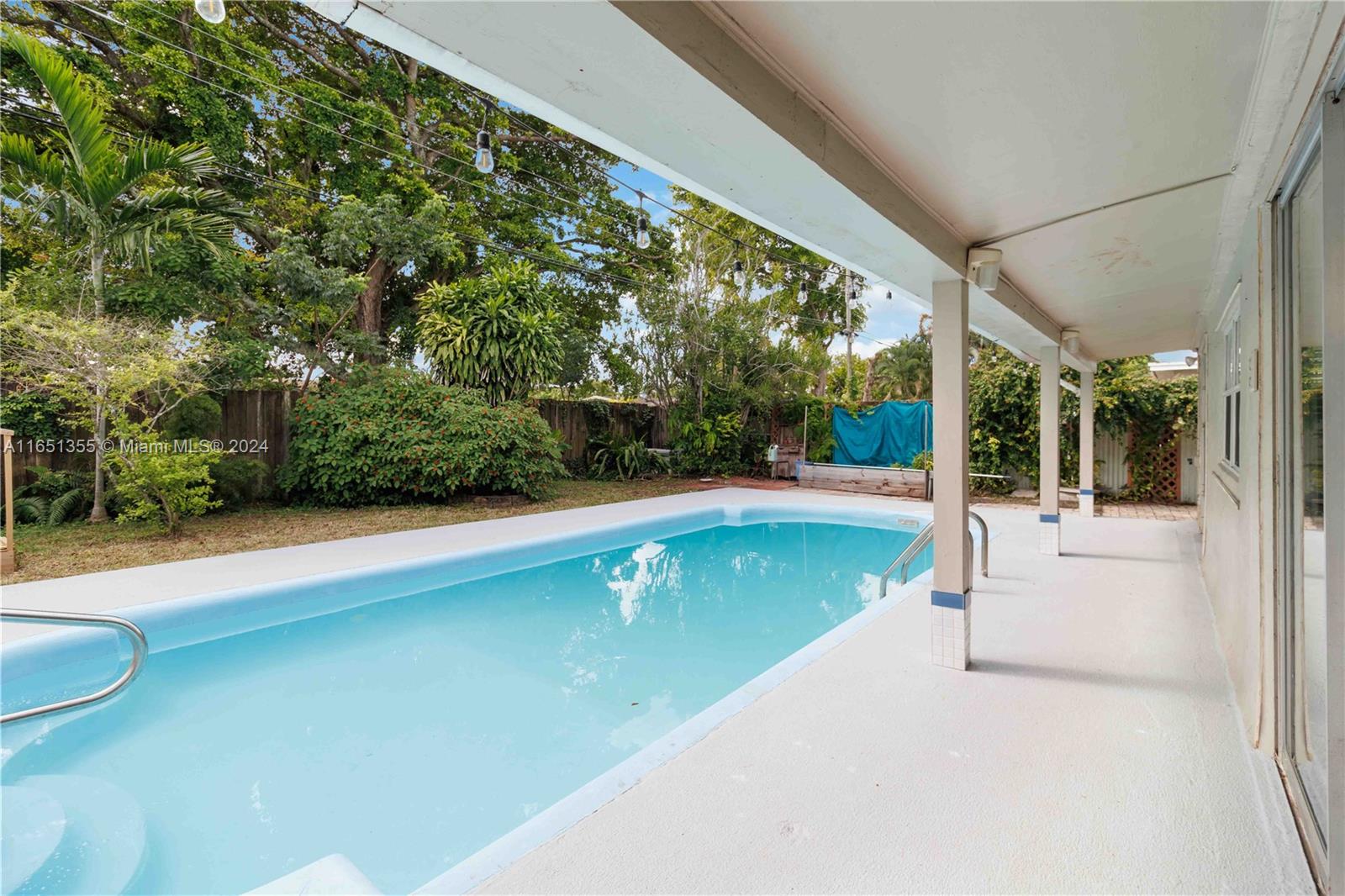 1110 NW 43rd St