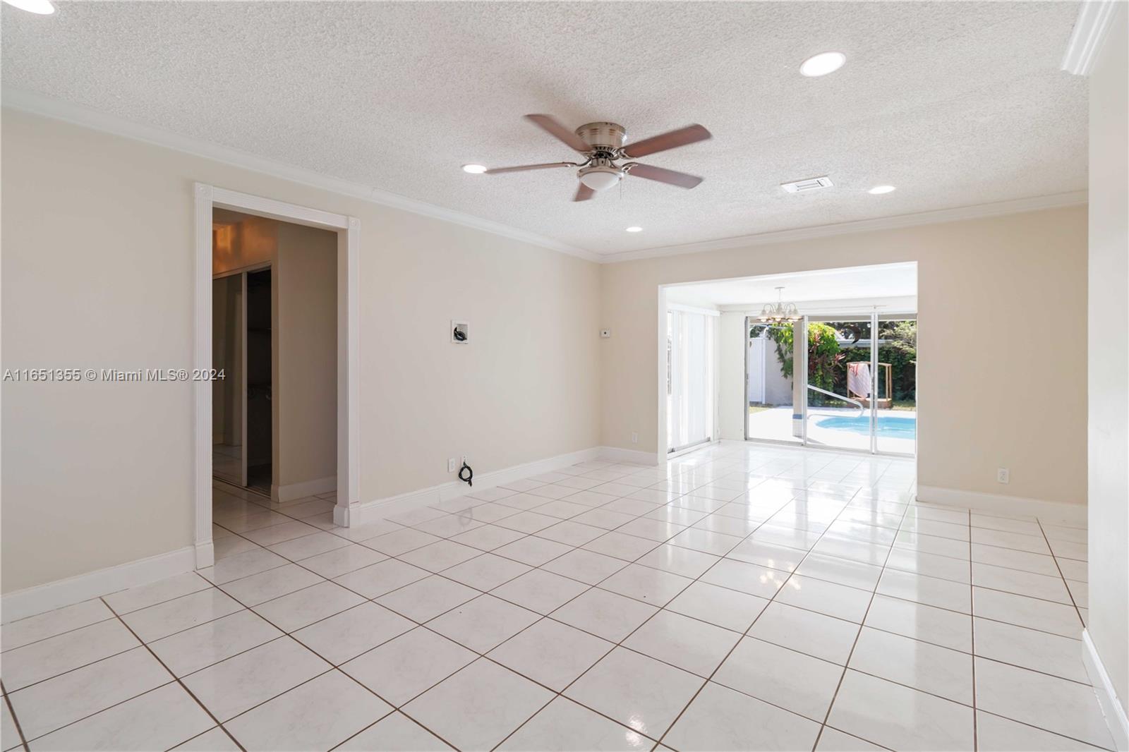 1110 NW 43rd St