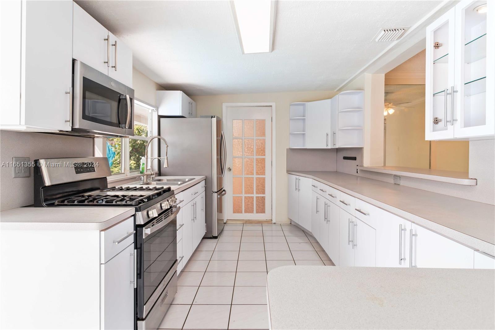 1110 NW 43rd St