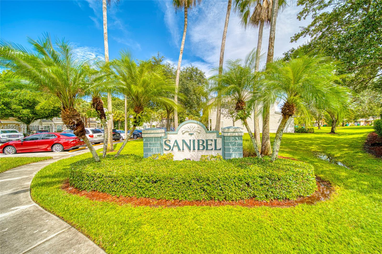 7836 Dixie Beach Cir