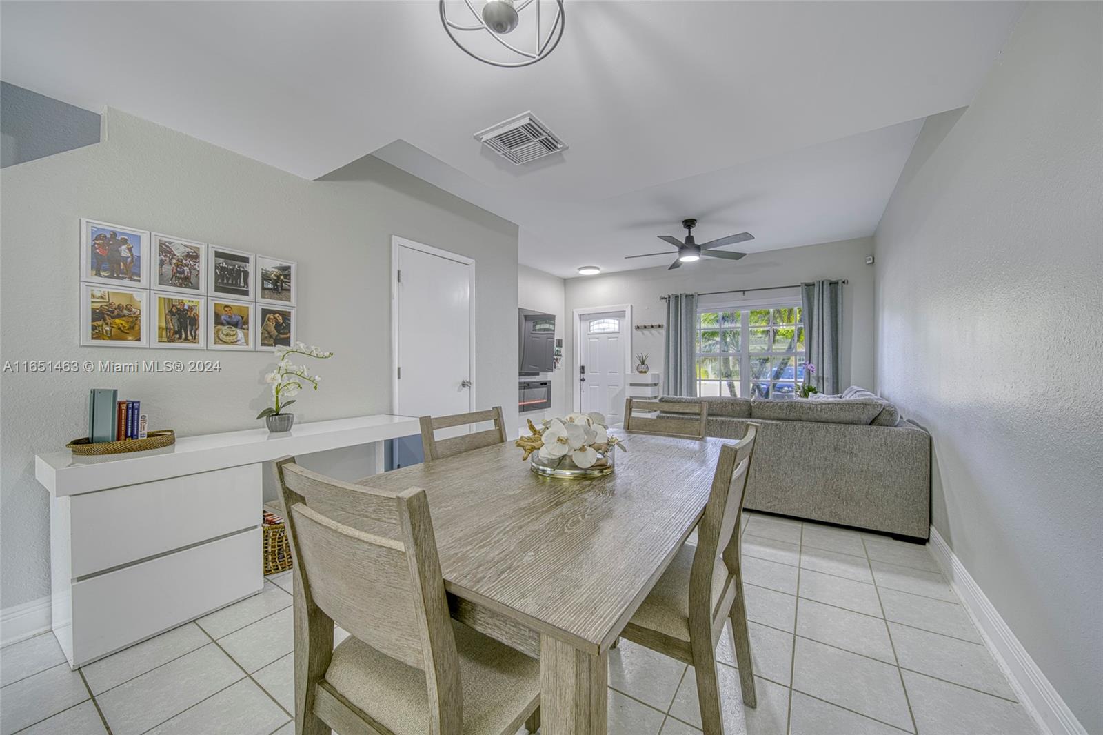 7836 Dixie Beach Cir
