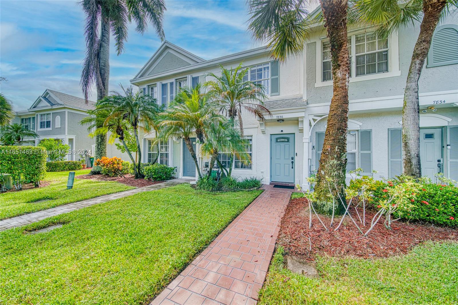 7836 Dixie Beach Cir