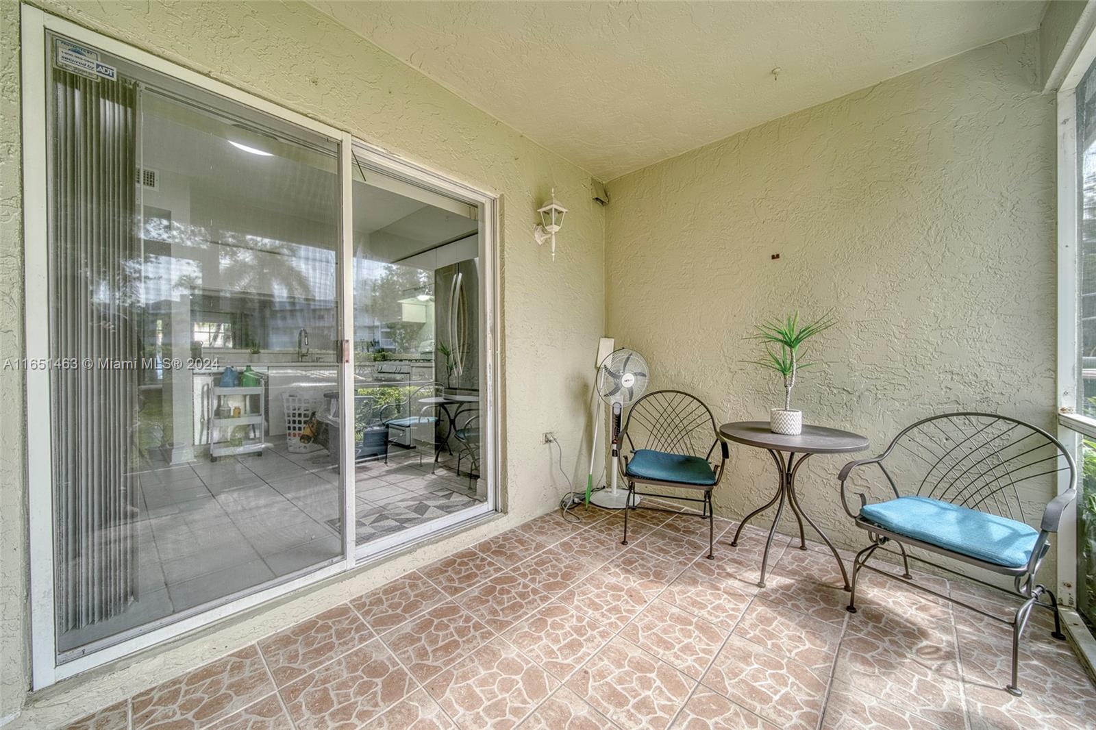 7836 Dixie Beach Cir