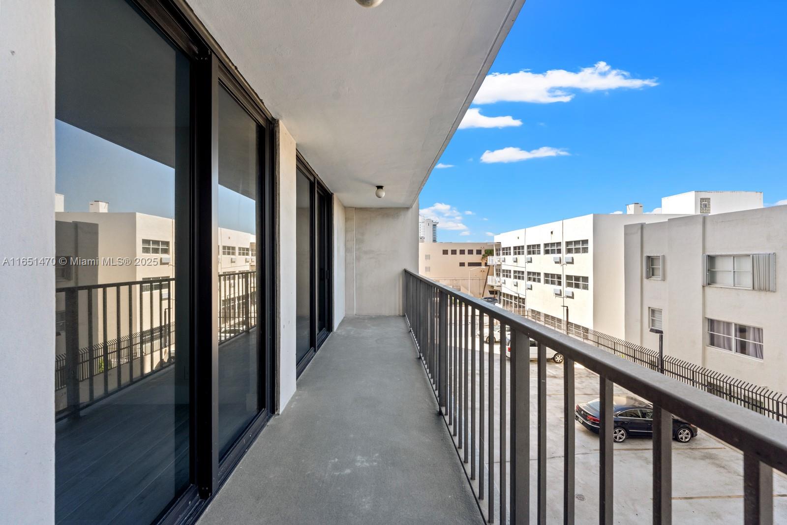 2625 Collins Ave # 309