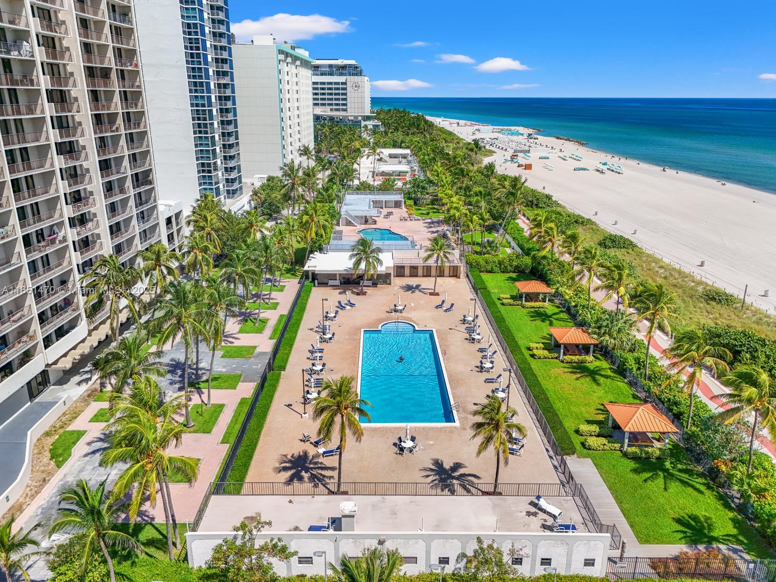 2625 Collins Ave # 309