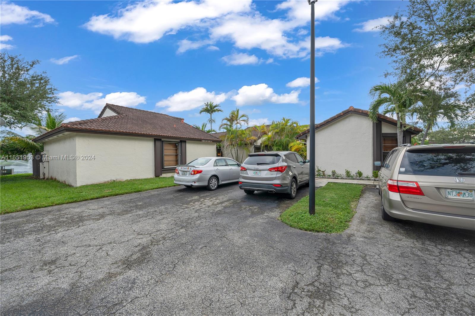 4831 SW 152nd Ct # 30 Unit: F-30