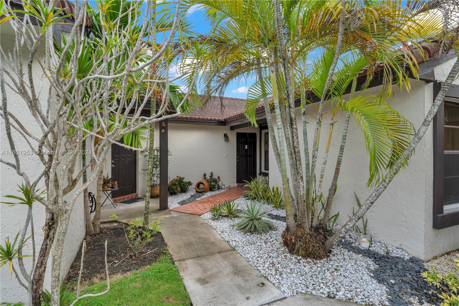 4831 SW 152nd Ct # 30 Unit: F-30