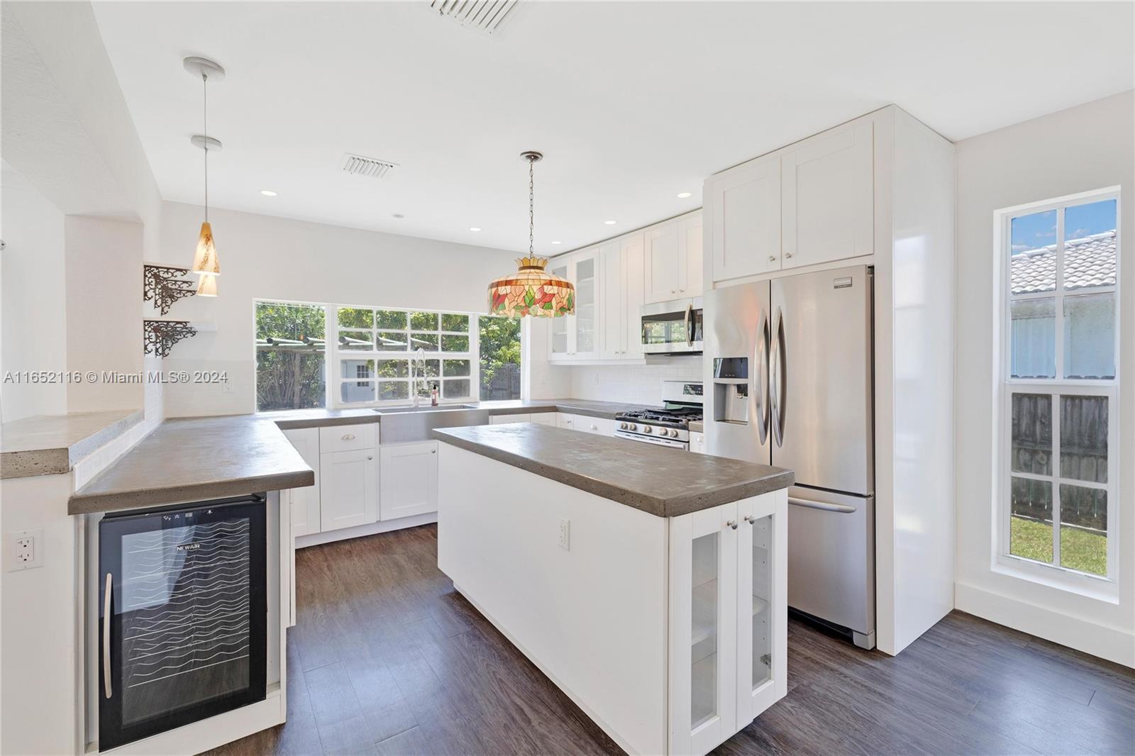 6830 N Waterway Dr # 6830