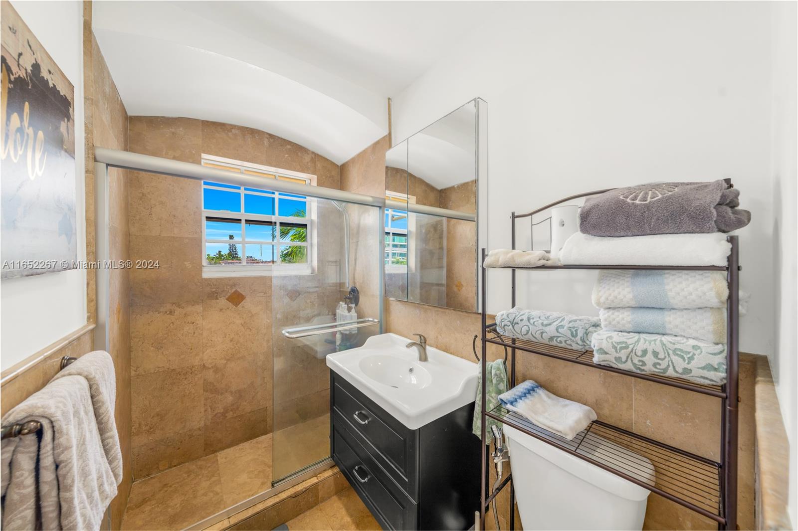 8500 Byron Ave # 6