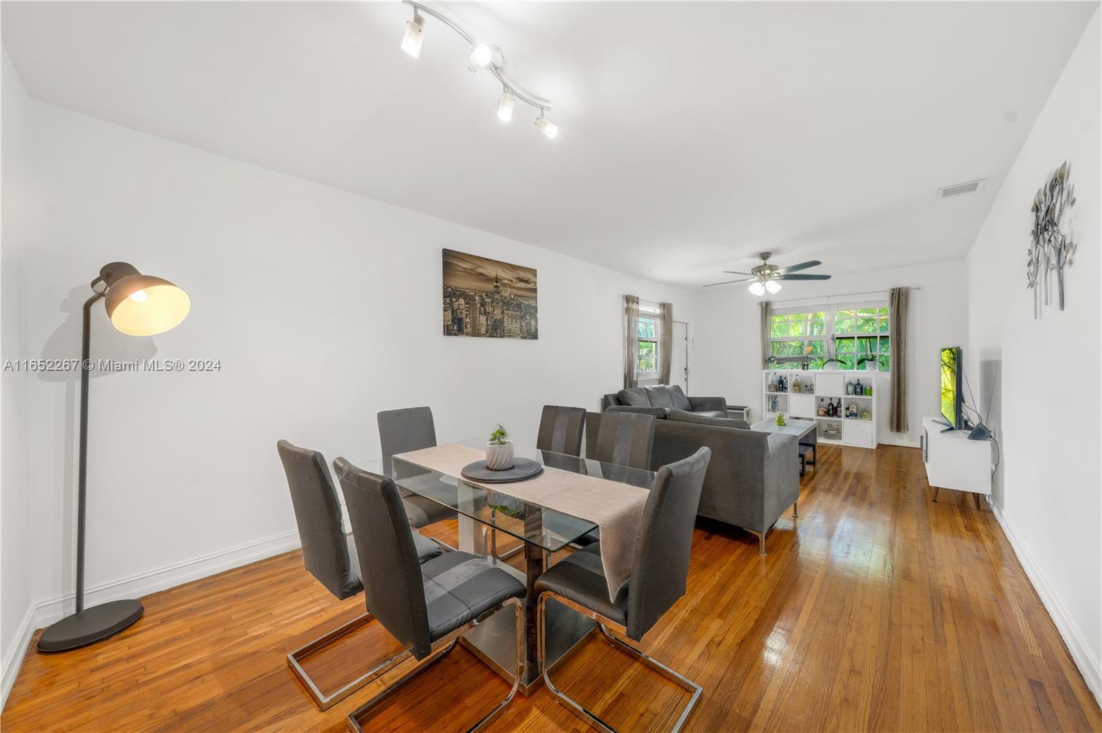 8500 Byron Ave # 6