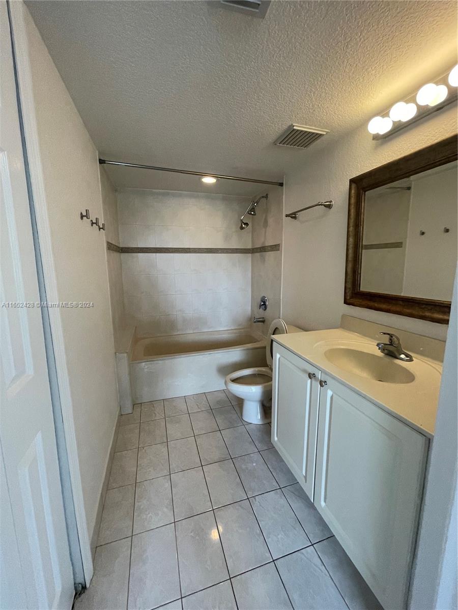 21150 SW 87th Ave # 102