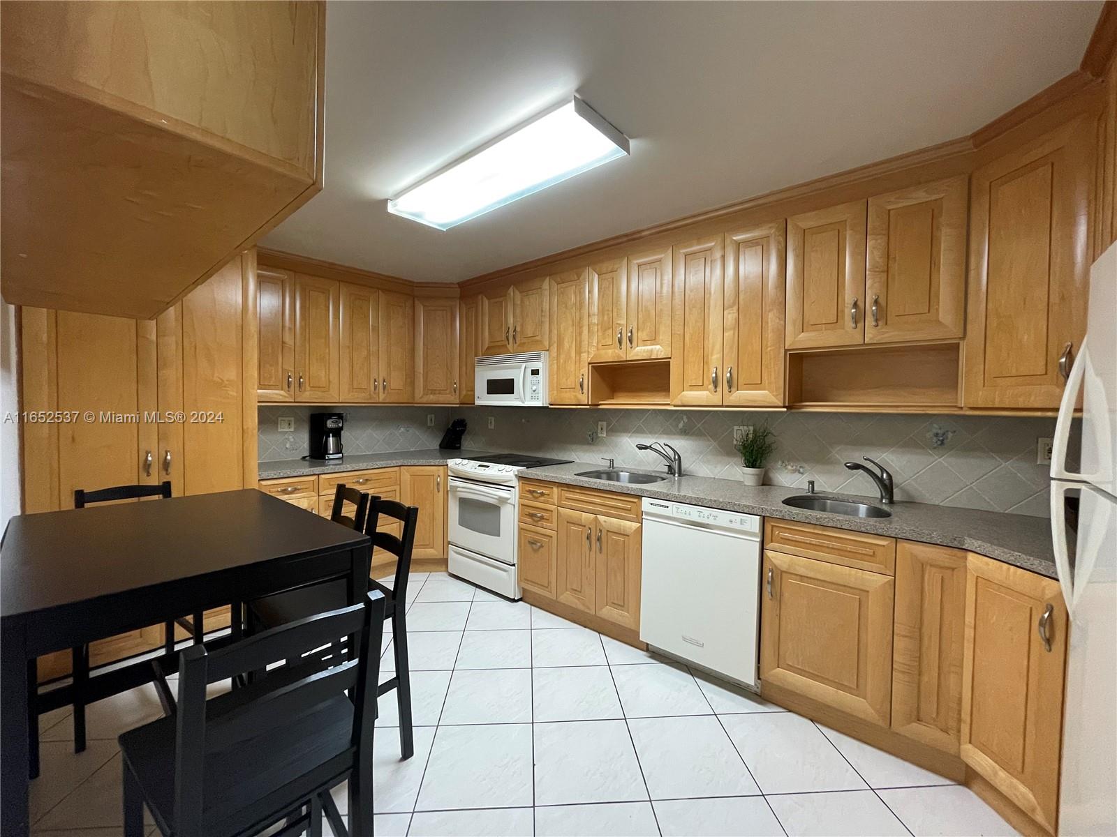 5001 COLLINS AV # 15D