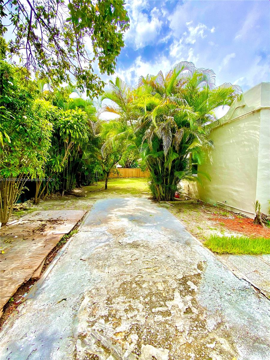 3346 NW 9th Ave