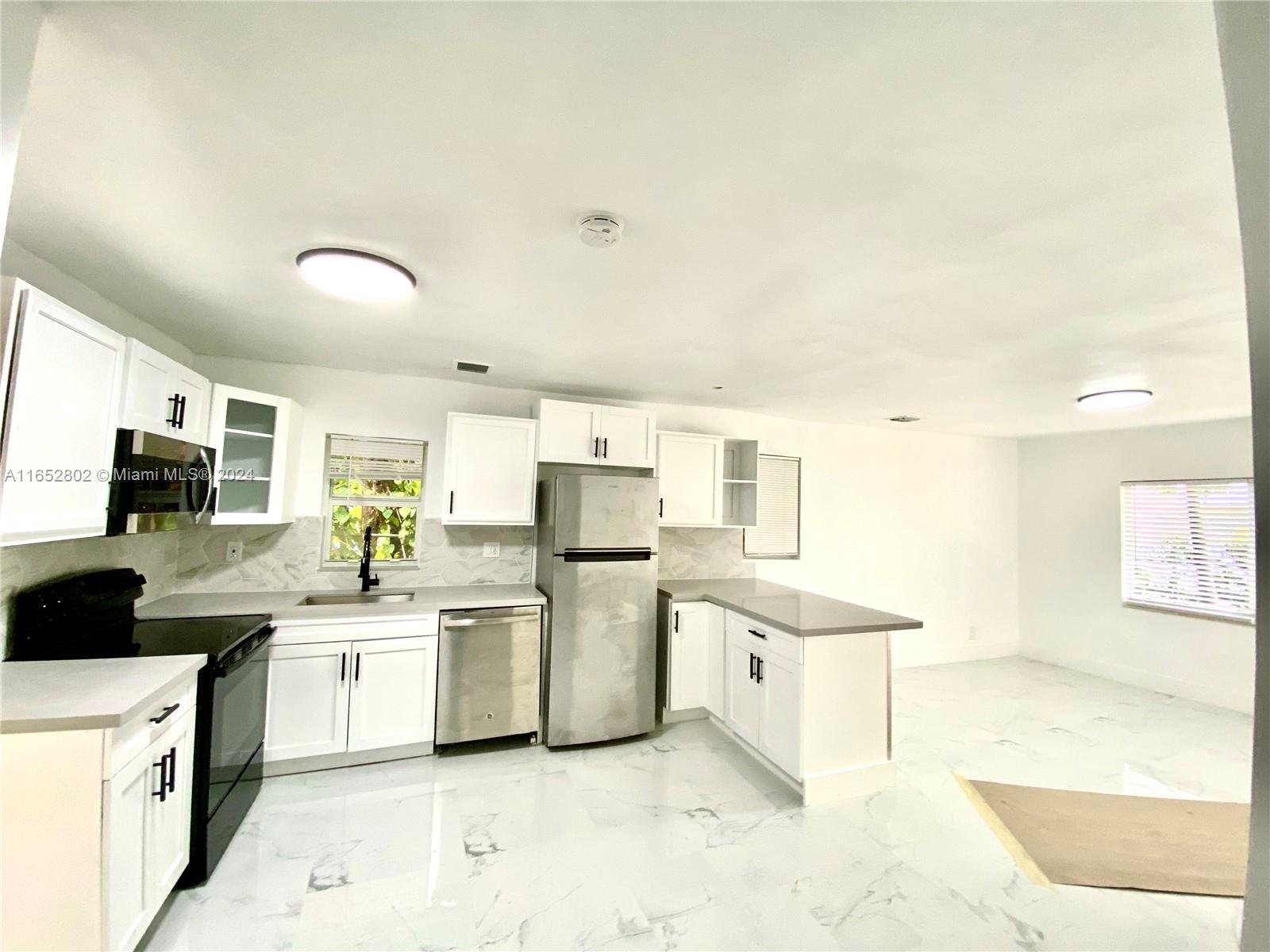 3346 NW 9th Ave