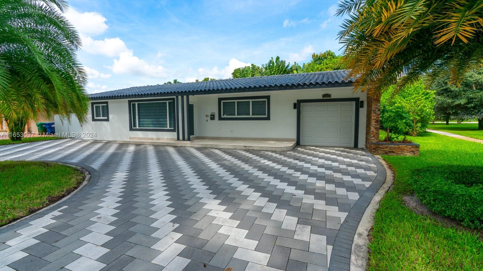 14820 Mahogany Ct