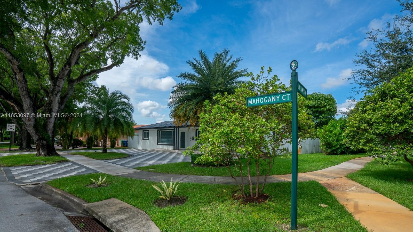 14820 Mahogany Ct