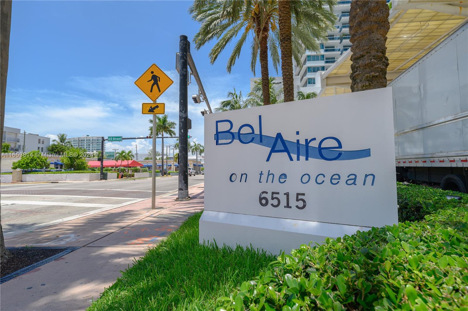 6515 Collins Ave # 601