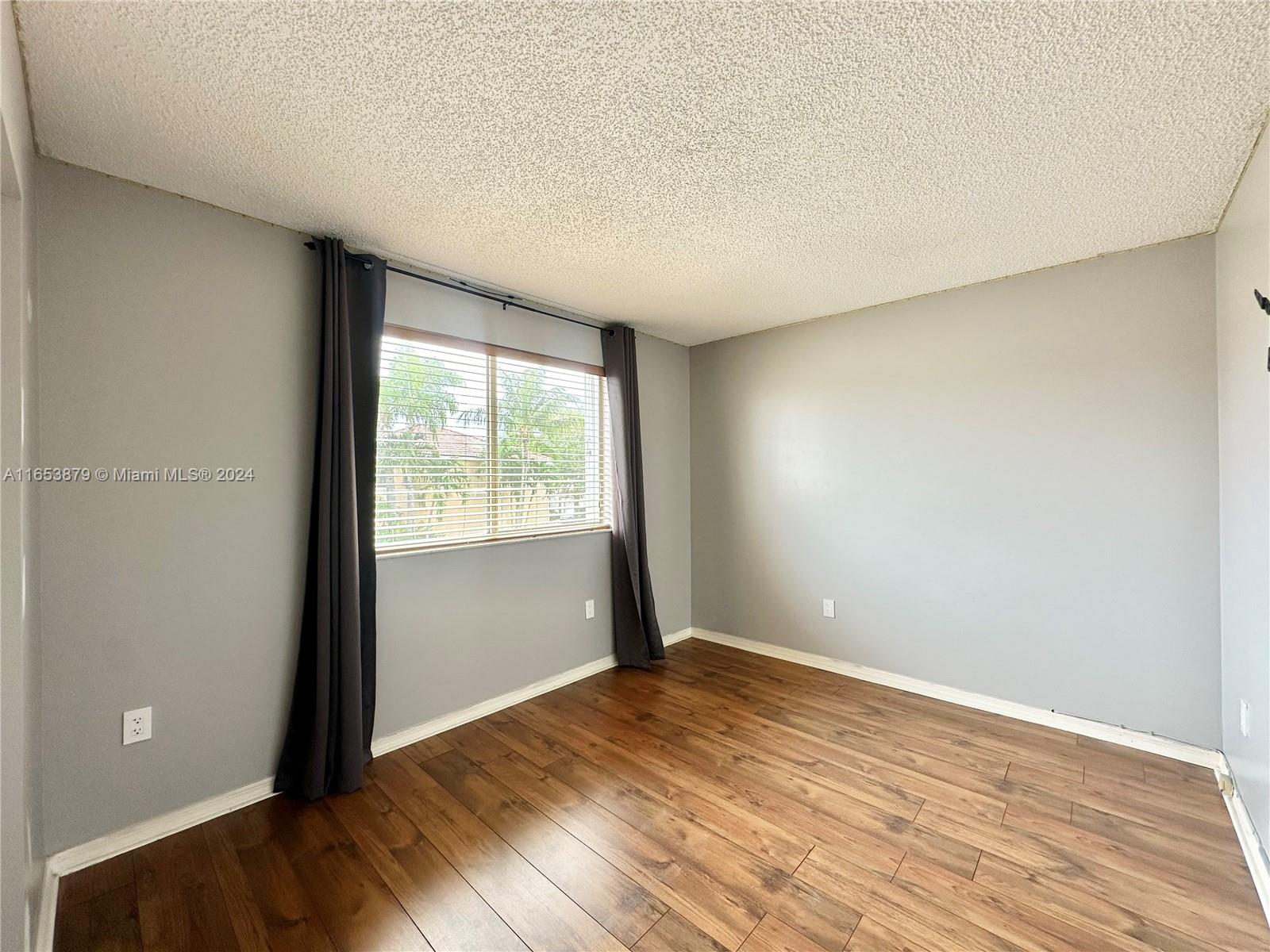 16341 SW 100th Ter