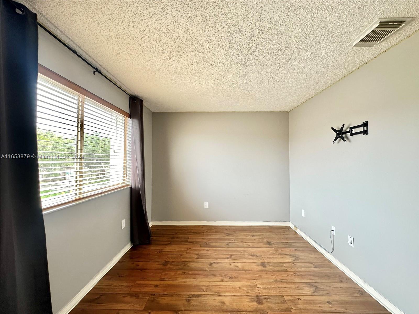 16341 SW 100th Ter
