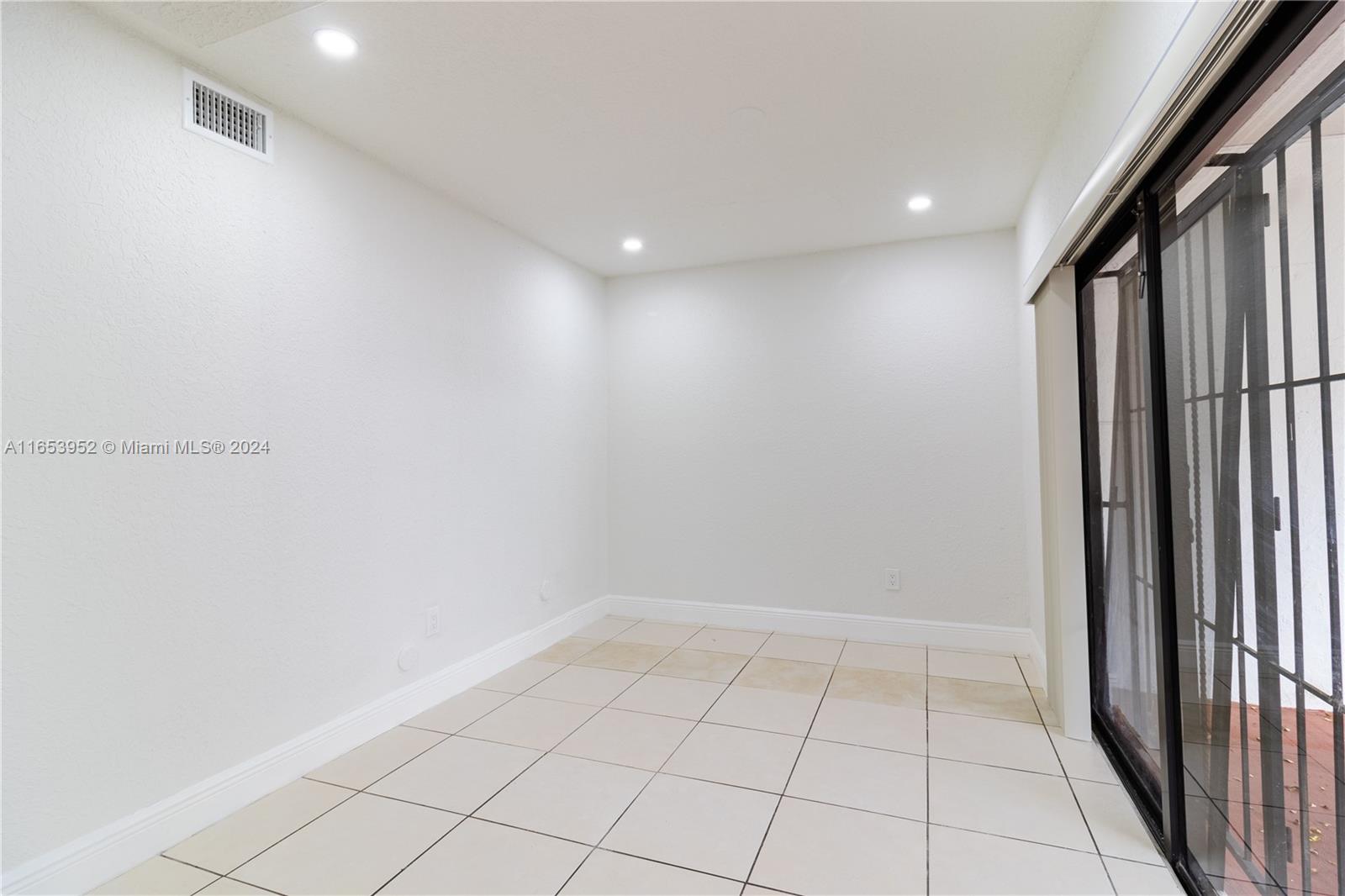 217 NW 109th Ave # 217 Unit: 2-217
