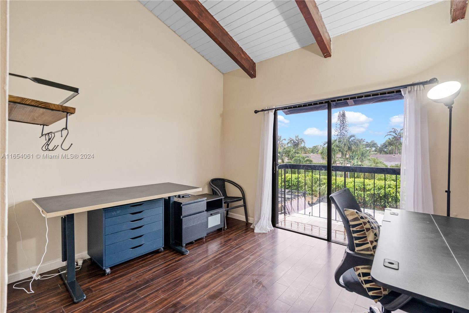 1927 SW 107th Ave # 306