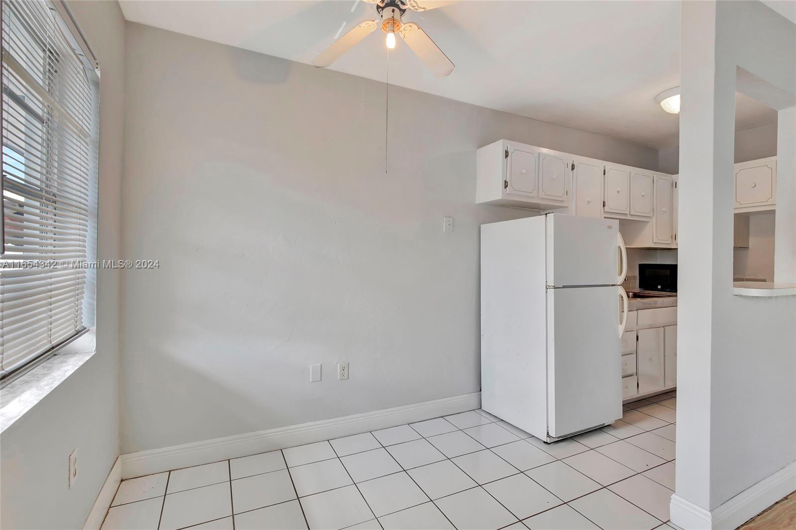 1860 Venice Park Dr # 204