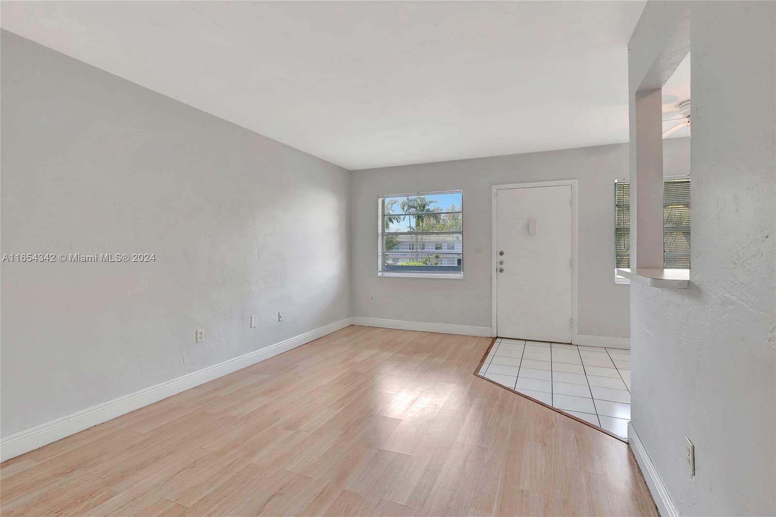 1860 Venice Park Dr # 204