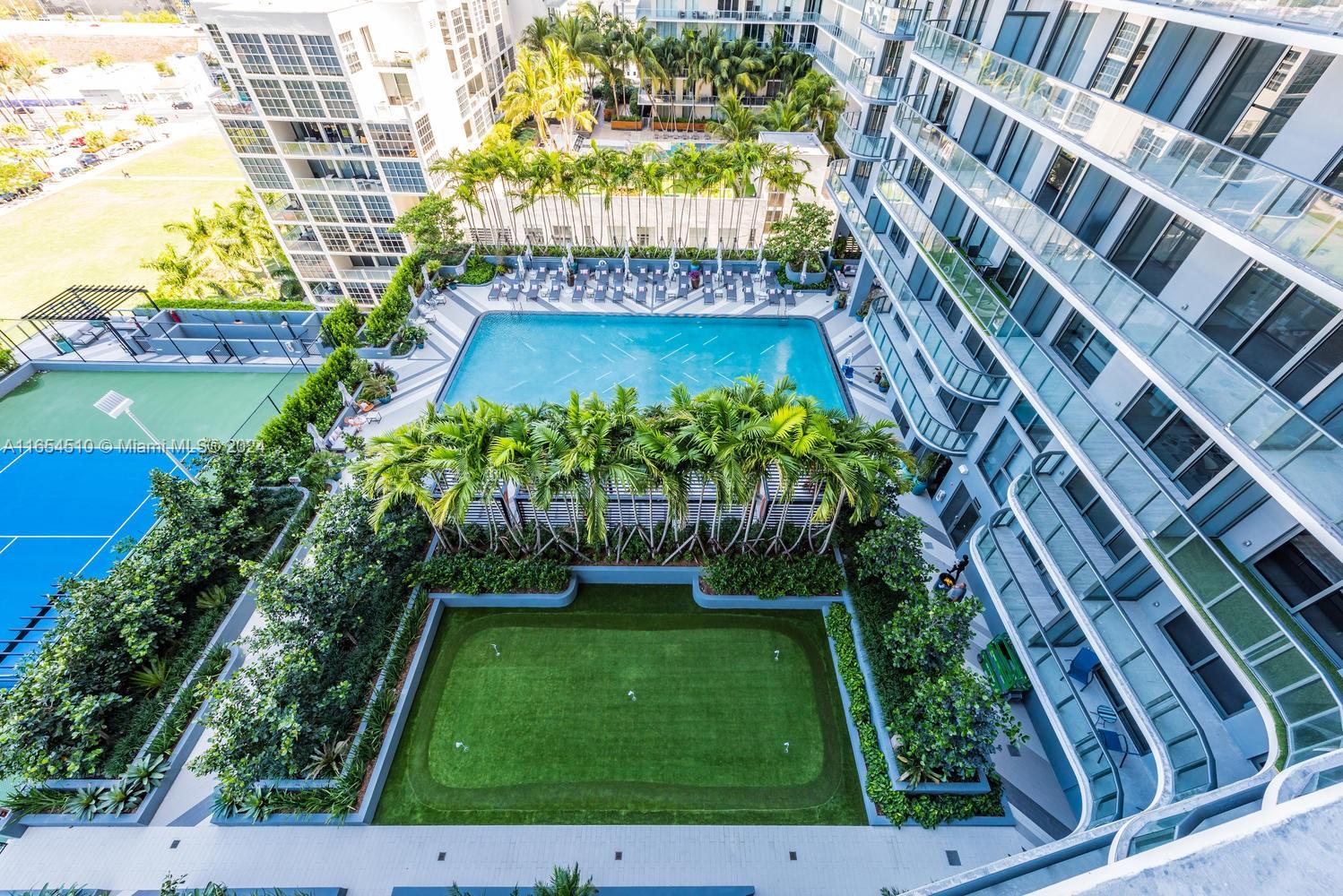 121 NE 34th St # 1415