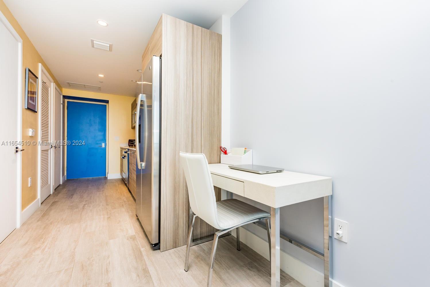 121 NE 34th St # 1415