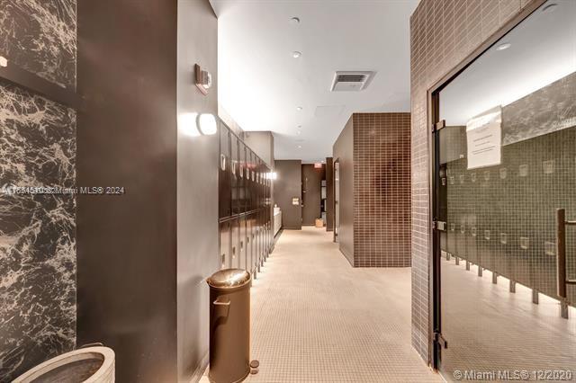 121 NE 34th St # 1415