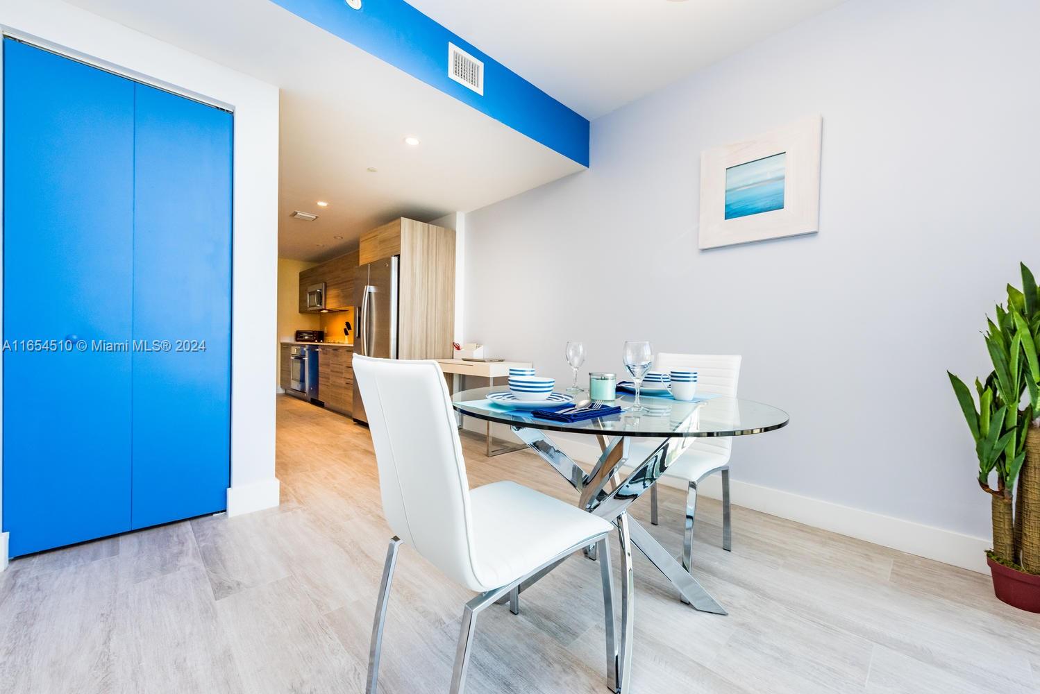 121 NE 34th St # 1415