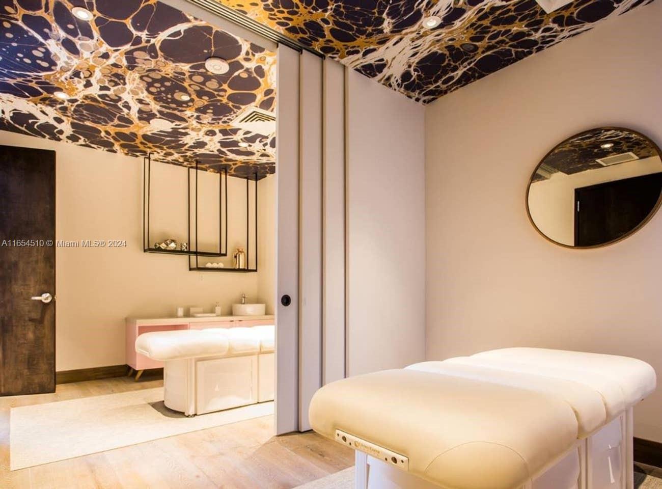 121 NE 34th St # 1415