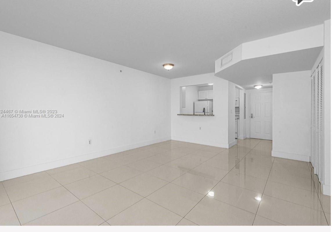 900 SW 8th St # 1102