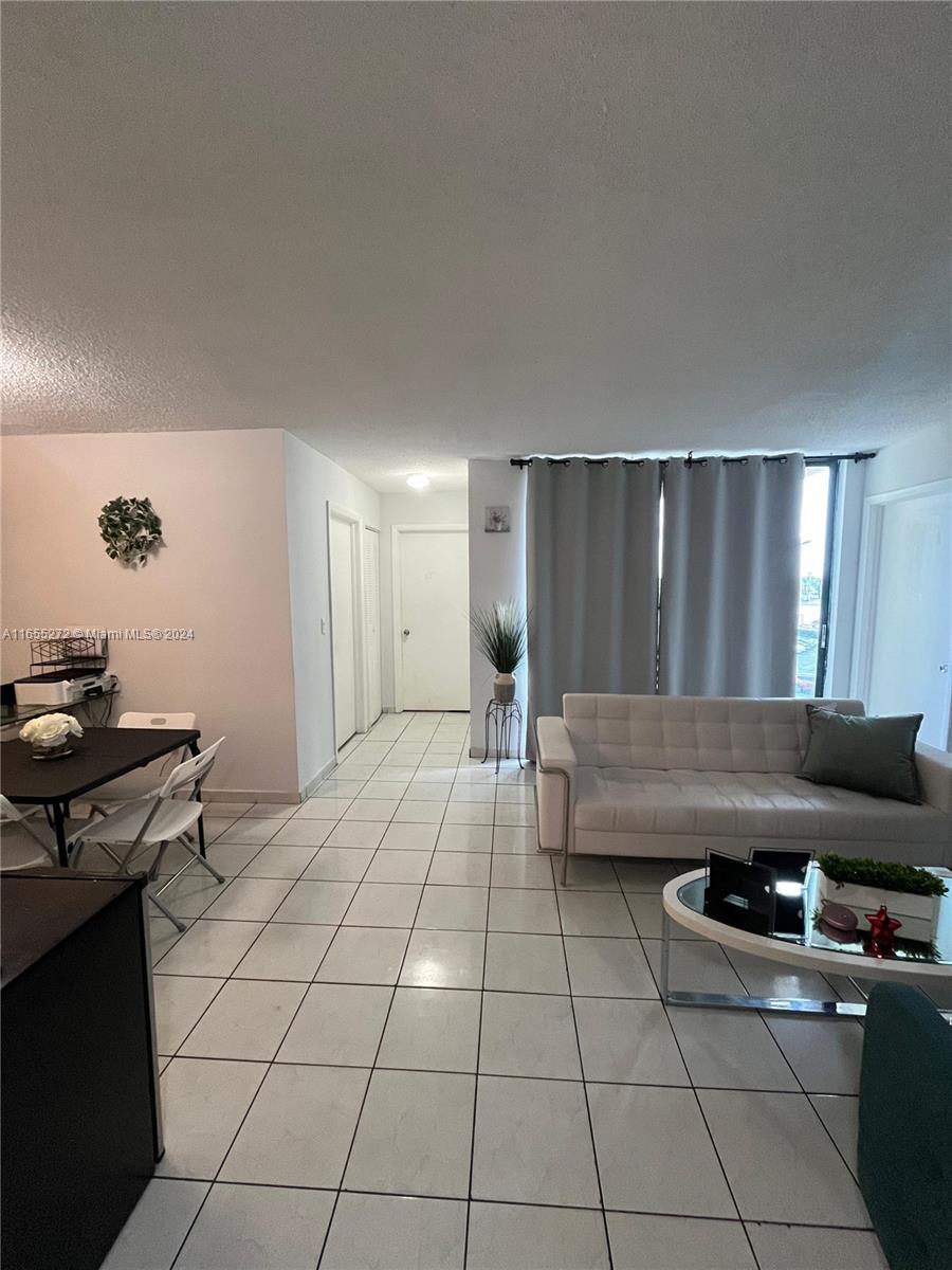 2075 SW 122nd Ave # 404