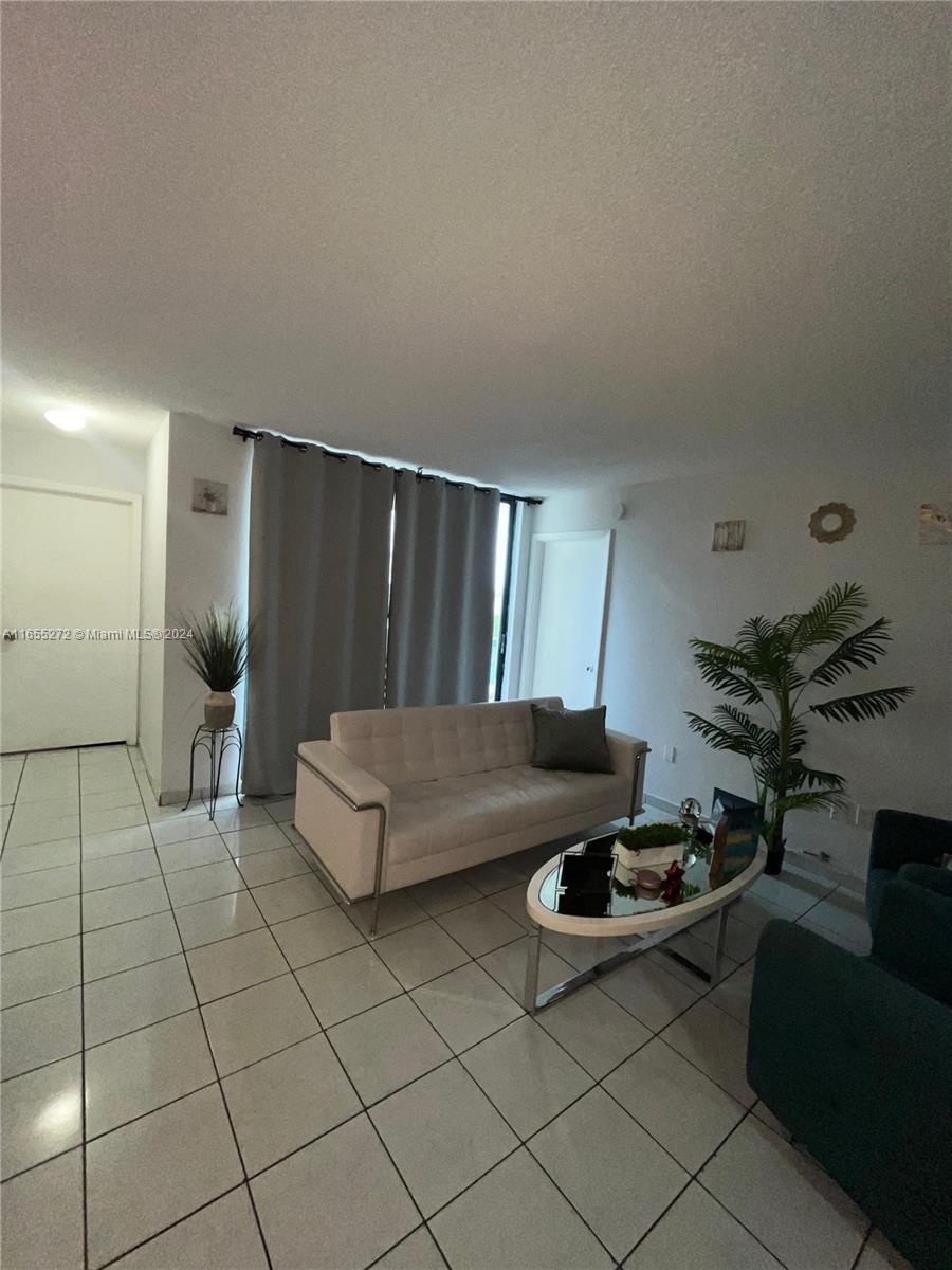 2075 SW 122nd Ave # 404