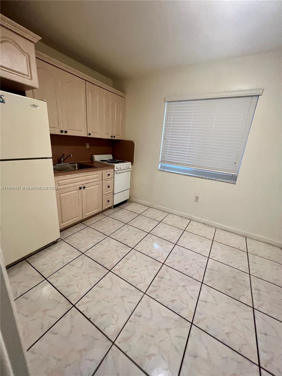 3321 NW 18th St REAR