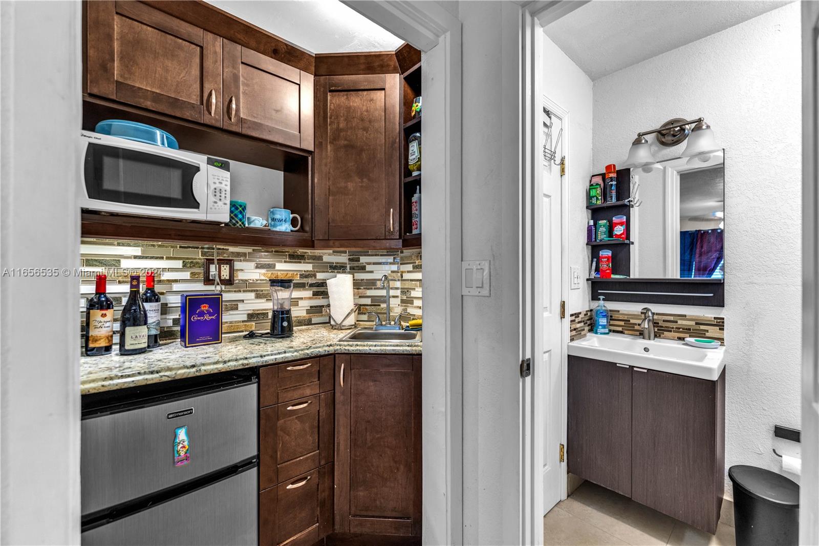 7824 SW 34th Ter