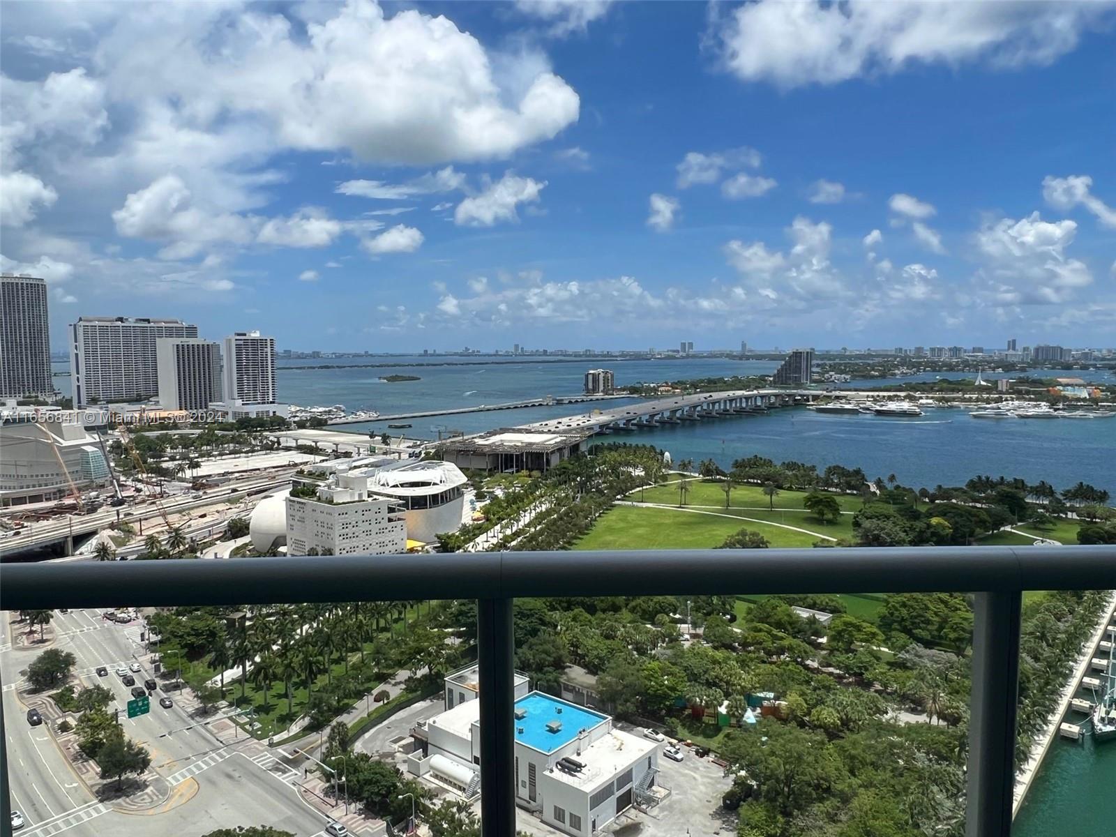 888 Biscayne Blvd # 2611