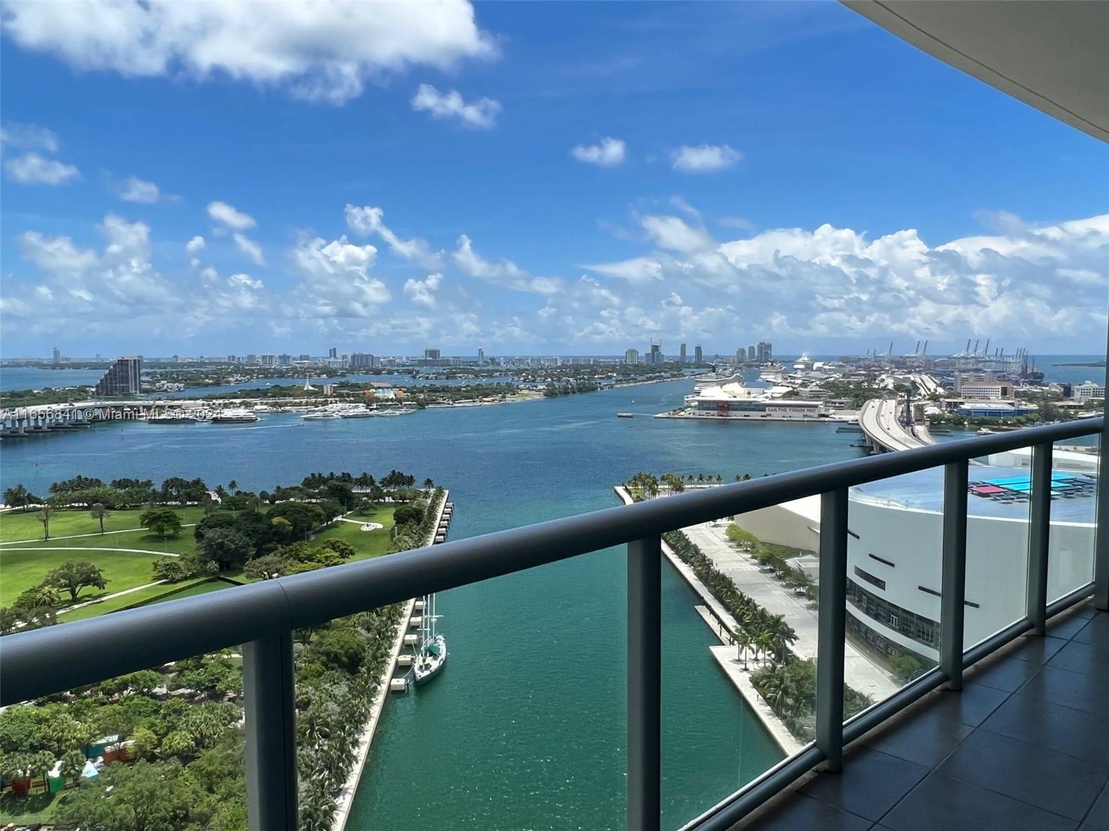 888 Biscayne Blvd # 2611