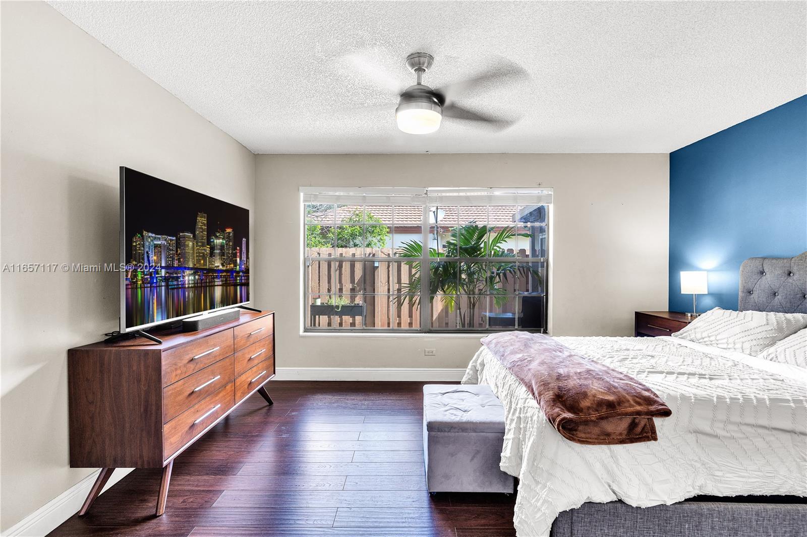2352 SW 70th Way # 8