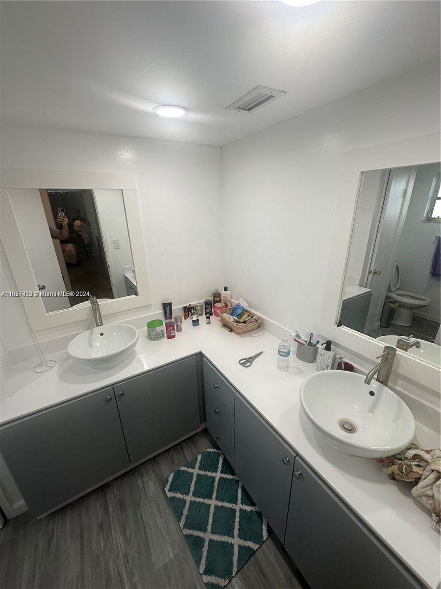 1670 NE 191st St # 3 Unit: 414-3
