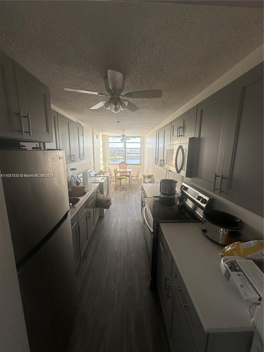1670 NE 191st St # 3 Unit: 414-3