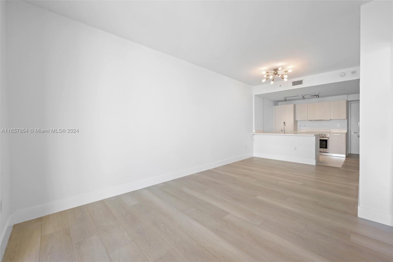 501 NE 31st St # 3804
